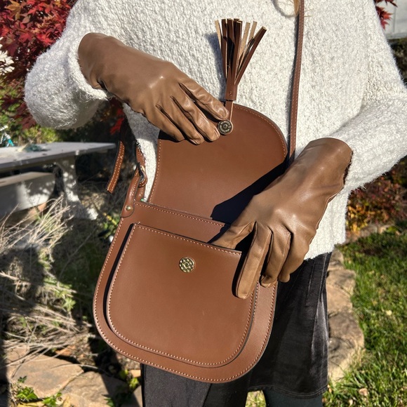 NWT Brown Leather Crossbody Saddle Bag w/ Tassel - Picture 8 of 8